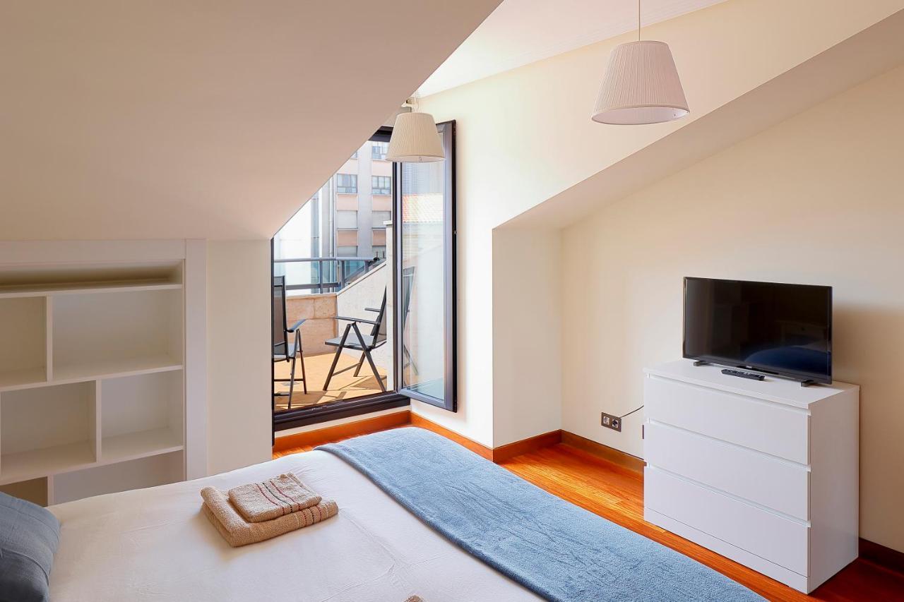 Atico Con Terraza, Vistas Al Mar Y Parking En Playa De S Lorenzo Gijón Extérieur photo